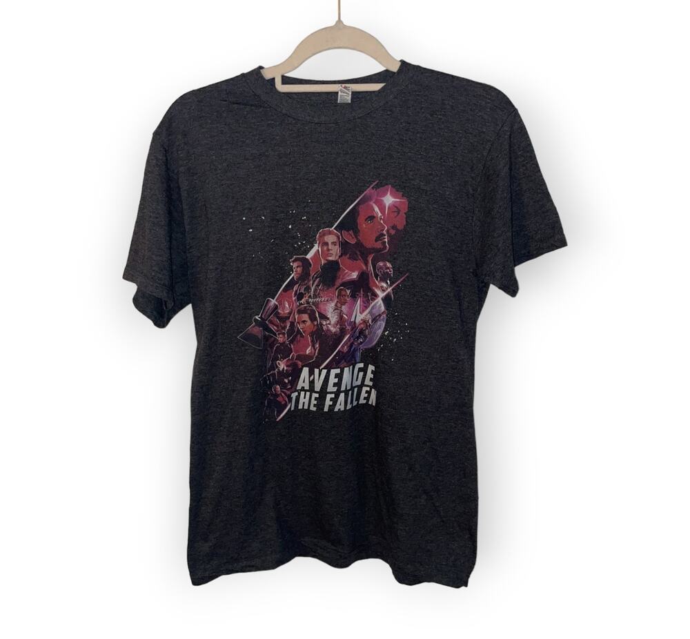 Marvel Avenge the Fallen Graphic Tee Shirt Sz M EUC (Alstyle)